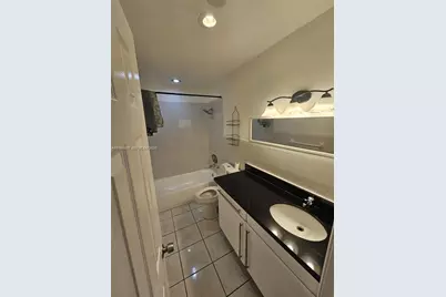 6055 W 19th #209, Hialeah, FL 33012 - Photo 8