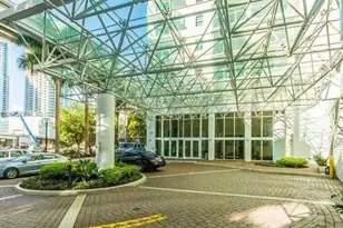 41 SE 5th St, Miami, FL 33131 - Photo 4