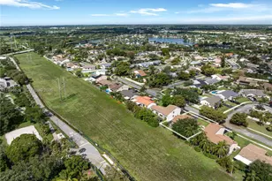 1110 Cedar Creek Way, Davie, FL 33325 - Photo 32