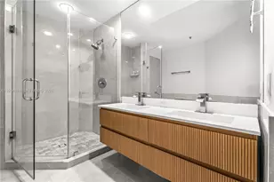 808 Brickell Key Dr, Miami, FL 33131 - Photo 10