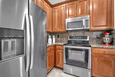 9075 Preston Pl #9075, Tamarac, FL 33321 - Photo 12