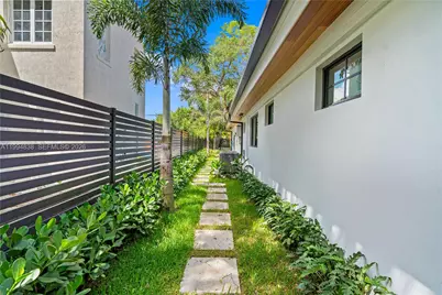525 NE 101 St, Miami Shores, FL 33138 - Photo 56