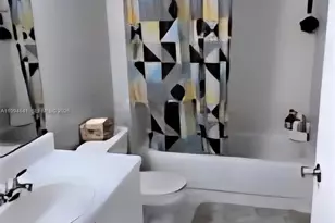 900 SW 142nd Ave, Pembroke Pines, FL 33027 - Photo 16