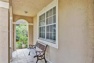 1451 SW 52nd Way, Plantation, FL 33317 - Photo 4