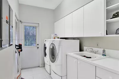 1451 SW 52nd Way, Plantation, FL 33317 - Photo 20