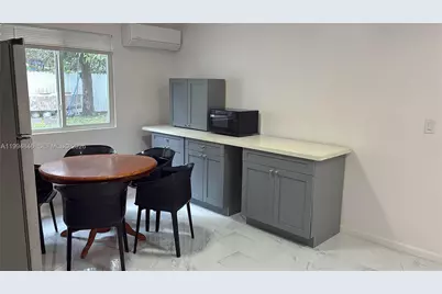 1261 NE 209th Ter #1, Miami, FL 33179 - Photo 14
