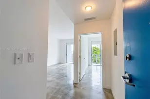 761 NW 1st St, Miami, FL 33128 - Photo 1