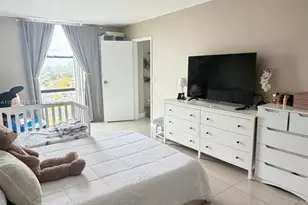 13499 Biscayne Blvd, North Miami, FL 33181 - Photo 10