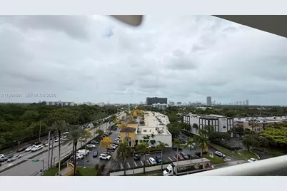 13499 Biscayne Blvd #805, North Miami, FL 33181 - Photo 2