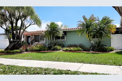 10760 SW 63rd St, Miami, FL 33173 - Photo 2