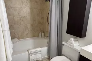 600 Parkview Dr, Hallandale Beach, FL 33009 - Photo 12