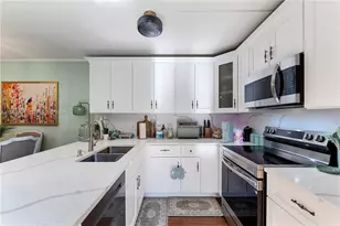 9118 SW 20th Ct, Davie, FL 33324 - Photo 2