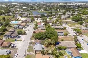 1660 W 26th St, Riviera Beach, FL 33404 - Photo 32