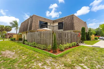 8106 SW 23rd St #28A, North Lauderdale, FL 33068 - Photo 4
