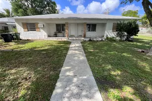 661 NE 138th St, North Miami, FL 33161 - Photo 1