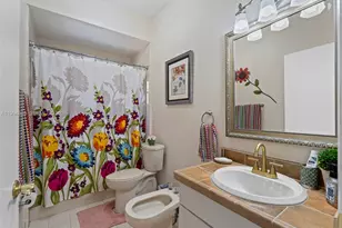 16828 NW 83rd Pl, Miami Lakes, FL 33016 - Photo 26