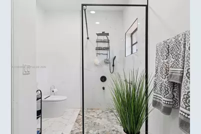 16828 NW 83rd Pl, Miami Lakes, FL 33016 - Photo 24