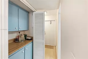 4025 N Federal Hwy, Oakland Park, FL 33308 - Photo 12