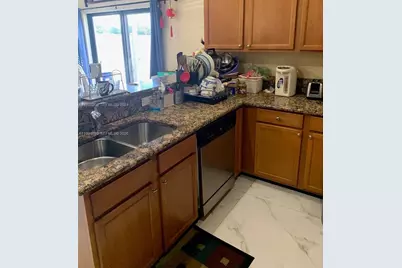 3551 W 89th Pl #3551, Hialeah, FL 33018 - Photo 12