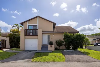 914 NW 106th Ave Cir #0, Miami, FL 33172 - Photo 1