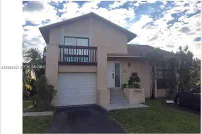 914 NW 106th Ave Cir #0, Miami, FL 33172 - Photo 1