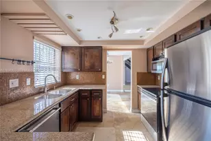 914 NW 106th Ave Cir, Miami, FL 33172 - Photo 20