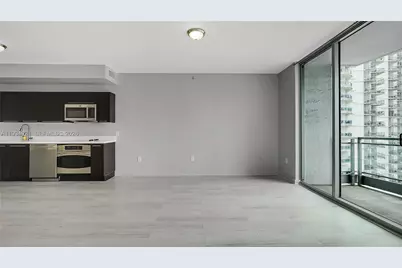 90 SW 3rd St #3003, Miami, FL 33130 - Photo 8