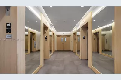 90 SW 3rd St #3003, Miami, FL 33130 - Photo 42