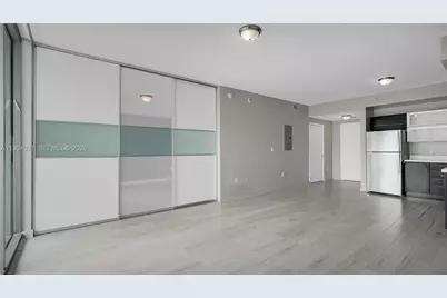 90 SW 3rd St #3003, Miami, FL 33130 - Photo 10