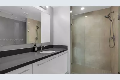 90 SW 3rd St #3003, Miami, FL 33130 - Photo 38