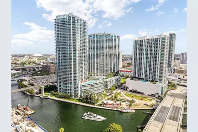 90 SW 3rd St #3003, Miami, FL 33130 - Photo 1