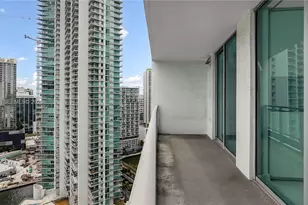 90 SW 3rd St, Miami, FL 33130 - Photo 24