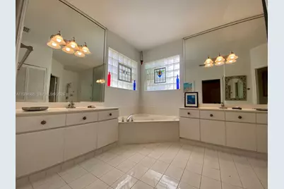 656 NW 129th Pl, Miami, FL 33182 - Photo 12