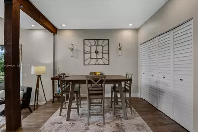 10101 Woodbury Ct, Pembroke Pines, FL 33026 - Photo 10