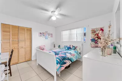 8820 SW 27th St, Miami, FL 33165 - Photo 18