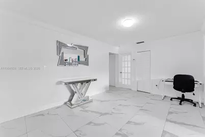 8820 SW 27th St, Miami, FL 33165 - Photo 6