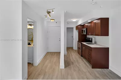 1255 W Collins Ave #504, Miami Beach, FL 33139 - Photo 12