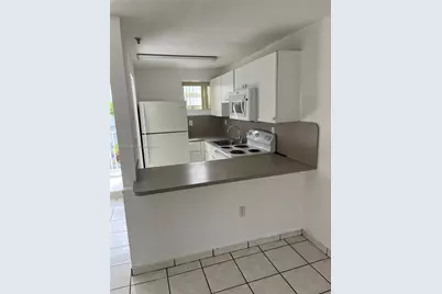 8031 NW 8th St #13, Miami, FL 33126 - Photo 6