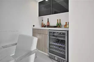 2655 Collins Ave, Miami Beach, FL 33140 - Photo 8