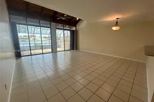 1660 NW 113th Way, Pembroke Pines, FL 33026 - Photo 4