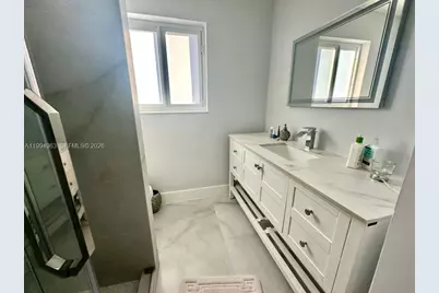 628 SW 6th Ave, Hallandale Beach, FL 33009 - Photo 6