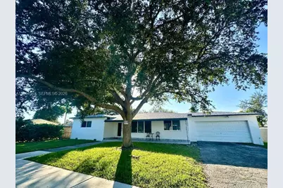 628 SW 6th Ave, Hallandale Beach, FL 33009 - Photo 2