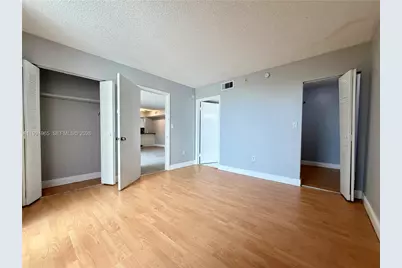 2075 SW 122nd Ave #209, Miami, FL 33175 - Photo 4