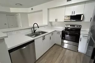 12166 St.Andrews Pl, Miramar, FL 33025 - Photo 2