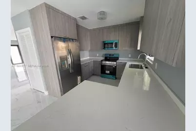 644 NW 6th Ct, Hallandale Beach, FL 33009 - Photo 20