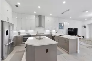 10585 Cobalt Ct, Parkland, FL 33076 - Photo 2