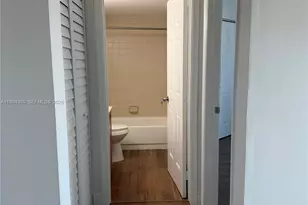 6272 NW 186th St, Hialeah, FL 33015 - Photo 8