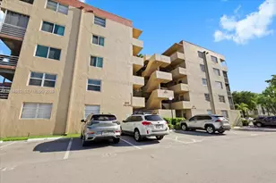 404 NW 68th Ave, Plantation, FL 33317 - Photo 2