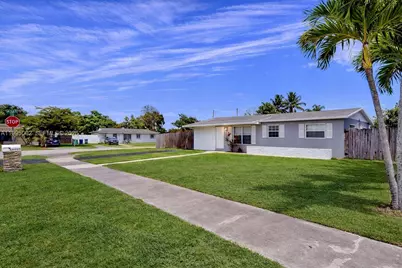 15305 SW 104th Ave, Miami, FL 33157 - Photo 4