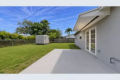 15305 SW 104th Ave, Miami, FL 33157 - Photo 14